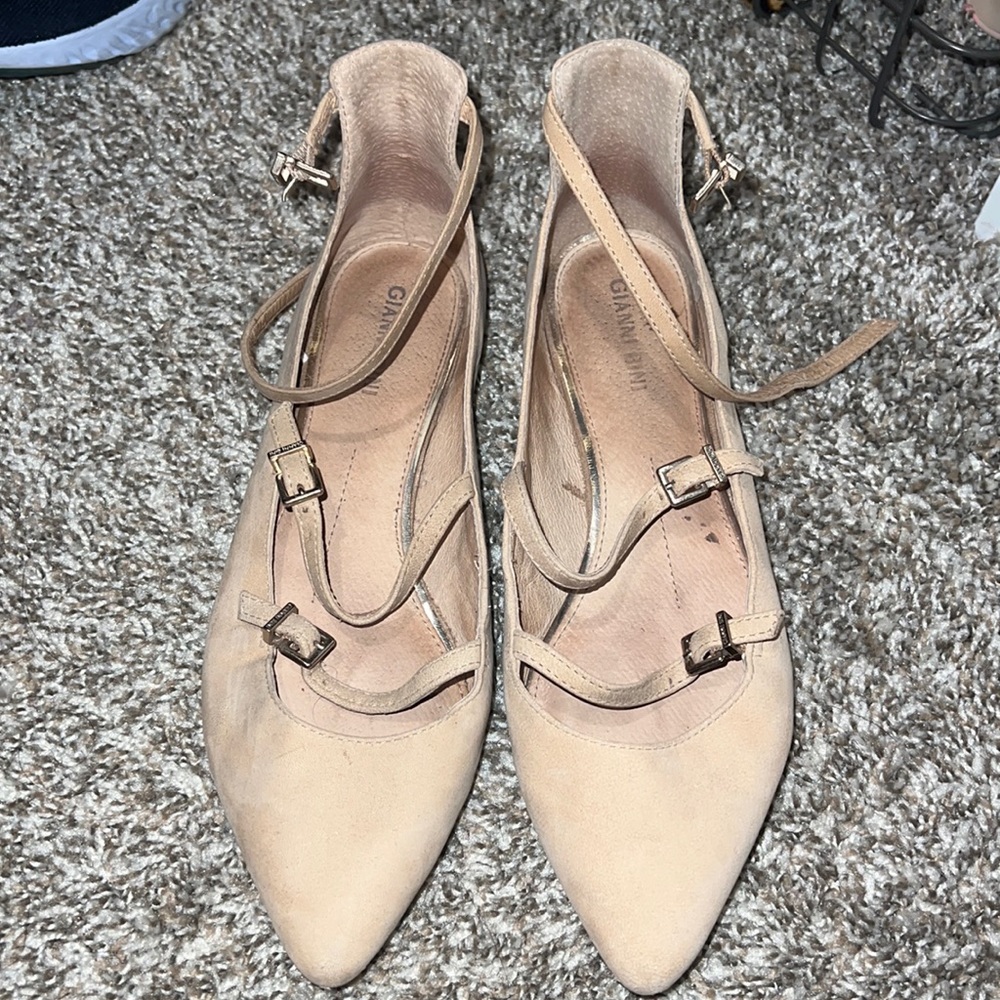 Gianni Bini Suede Flats